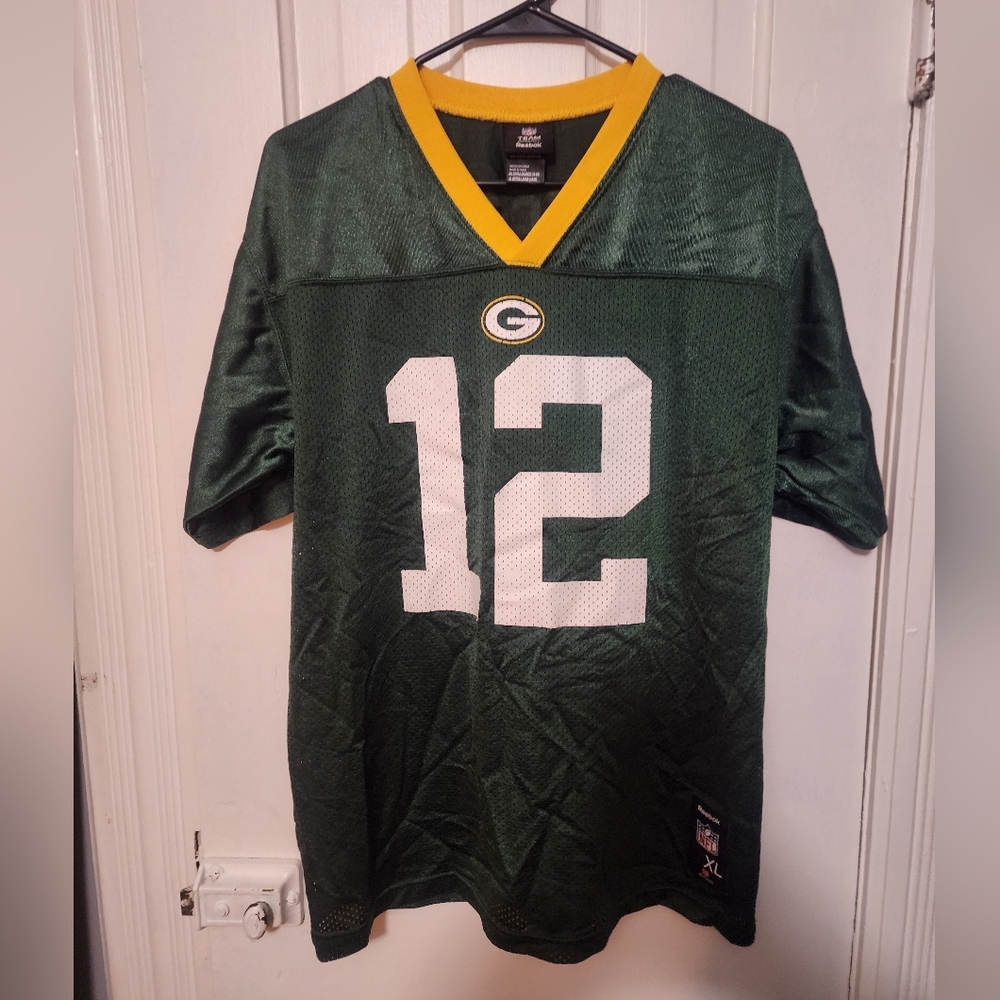 GREEN BAY PACKERS JERSEY - SIGNED by Players From 2007 Team.